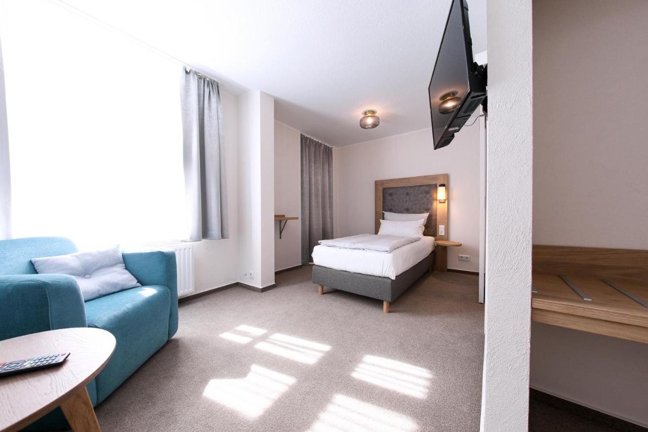 Hotel 24/7 selfcheckin Schmiedestrasse Leer Exterior foto
