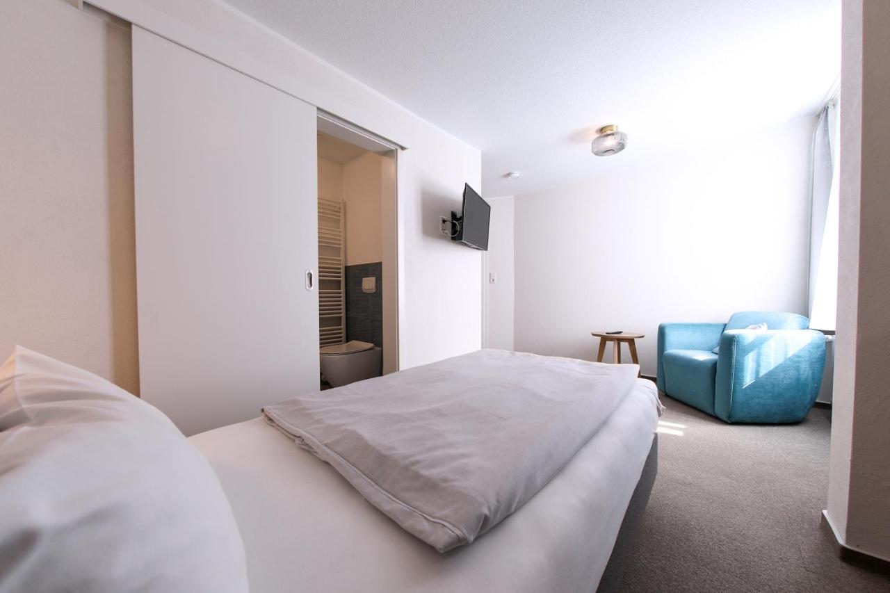 Hotel 24/7 selfcheckin Schmiedestrasse Leer Exterior foto